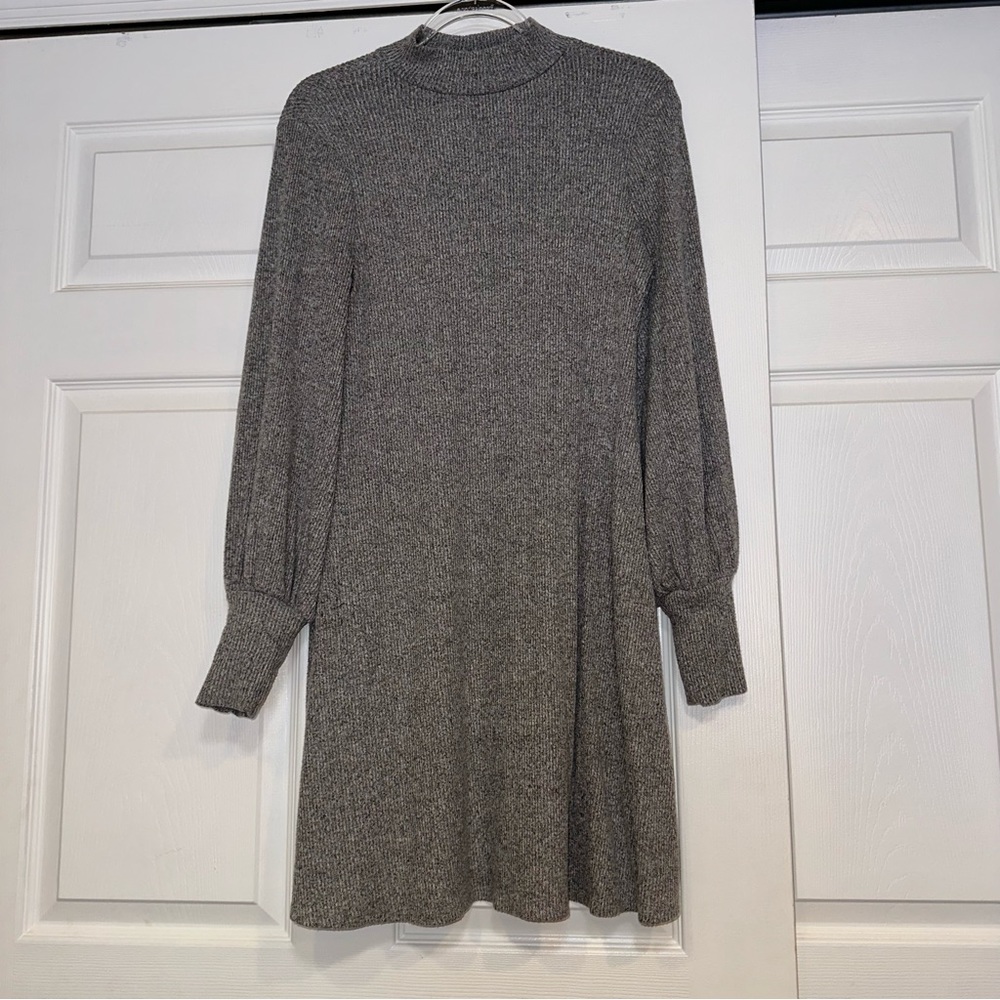Women’s Express ribbed Gray Balloon Sleeve Sweater Dress size small
